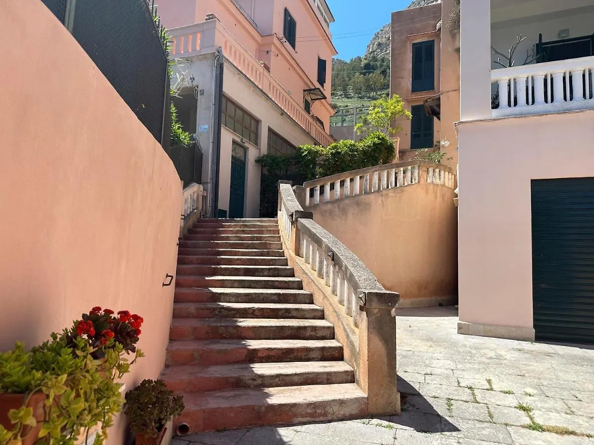 Casa Stella Splendida Villa Sul Mare Palermo 0*,  Italy